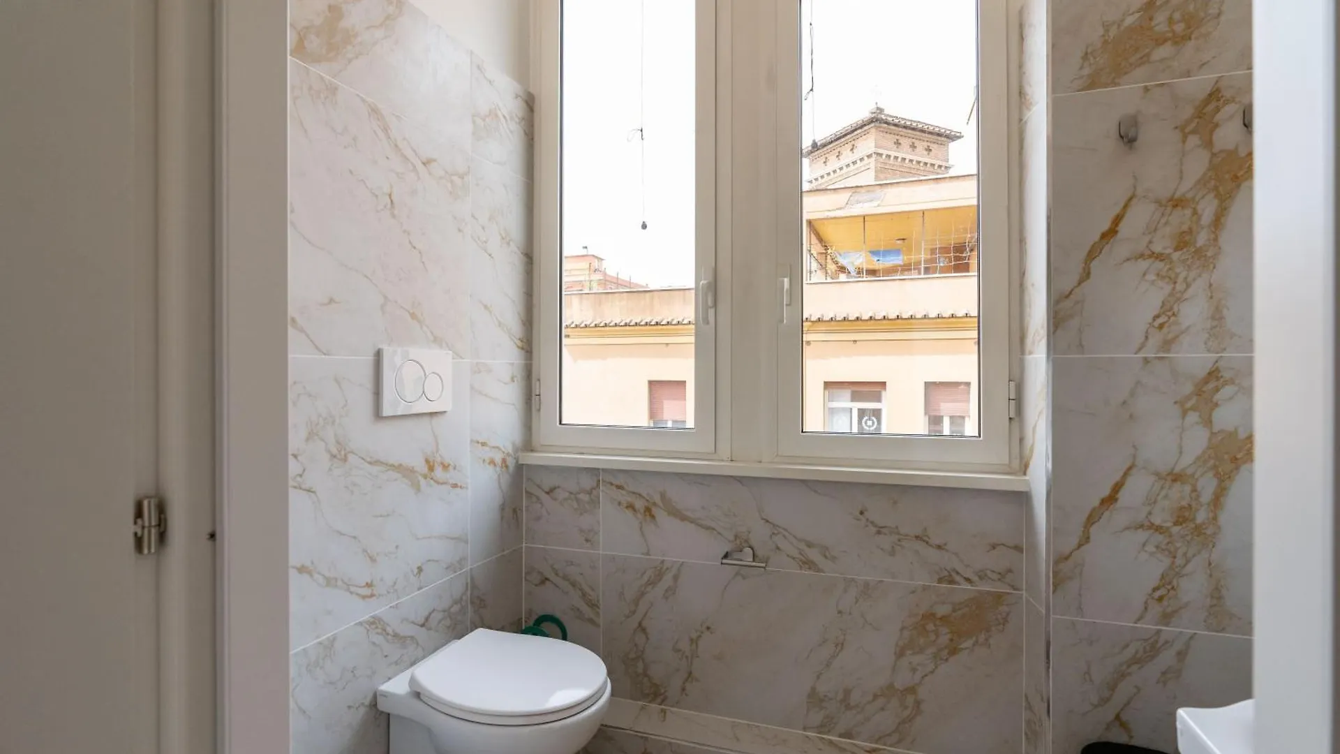 San Giovanni Comfort Suite Рим Италия
